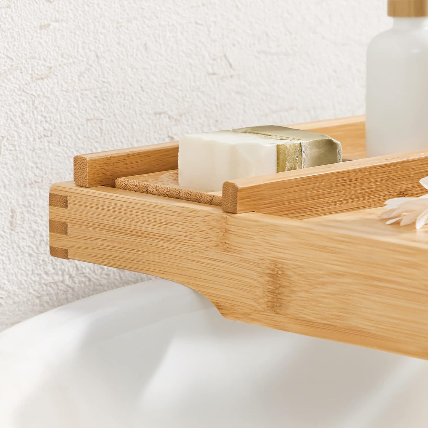 SONGMICS Extendable Bamboo Bath Shelf BCB88Y