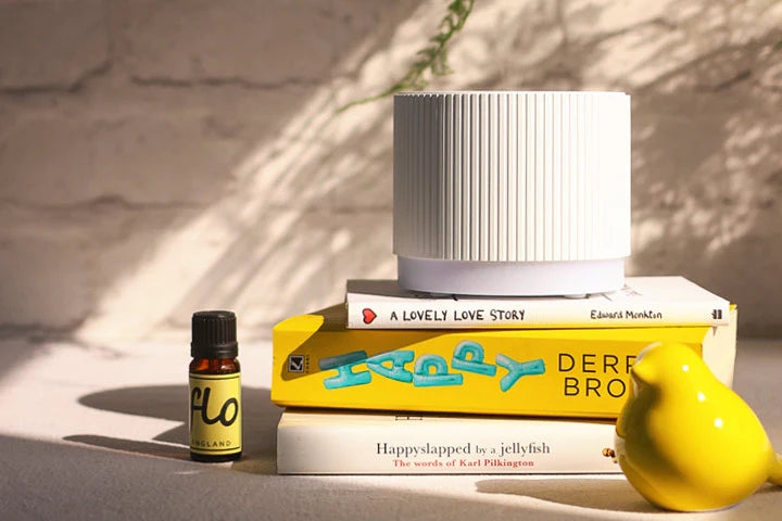 Essential oil aroma diffuser