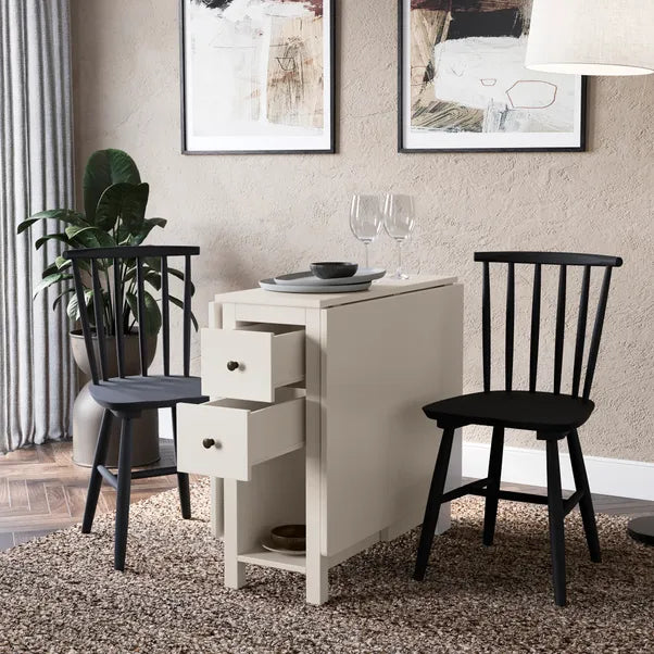 Lynton 2-4 Seater Extendable Dropleaf Dining Table