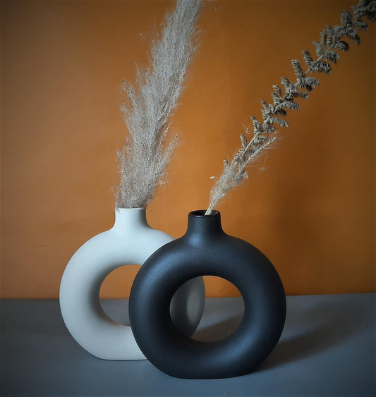 The Vintage Artefacts Ceramic Luxury Donut Vase